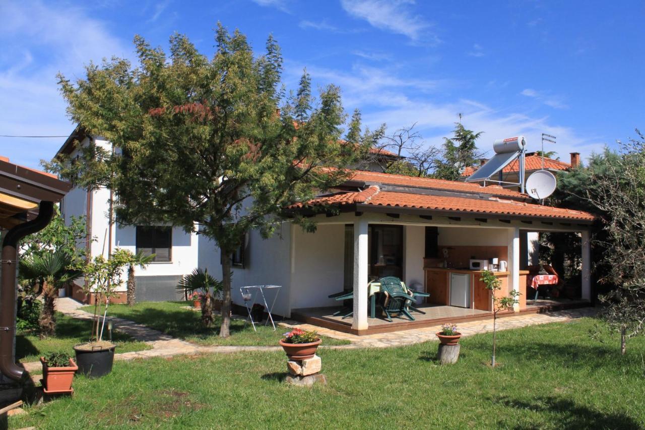 Studio Umag 7666A ภายนอก รูปภาพ